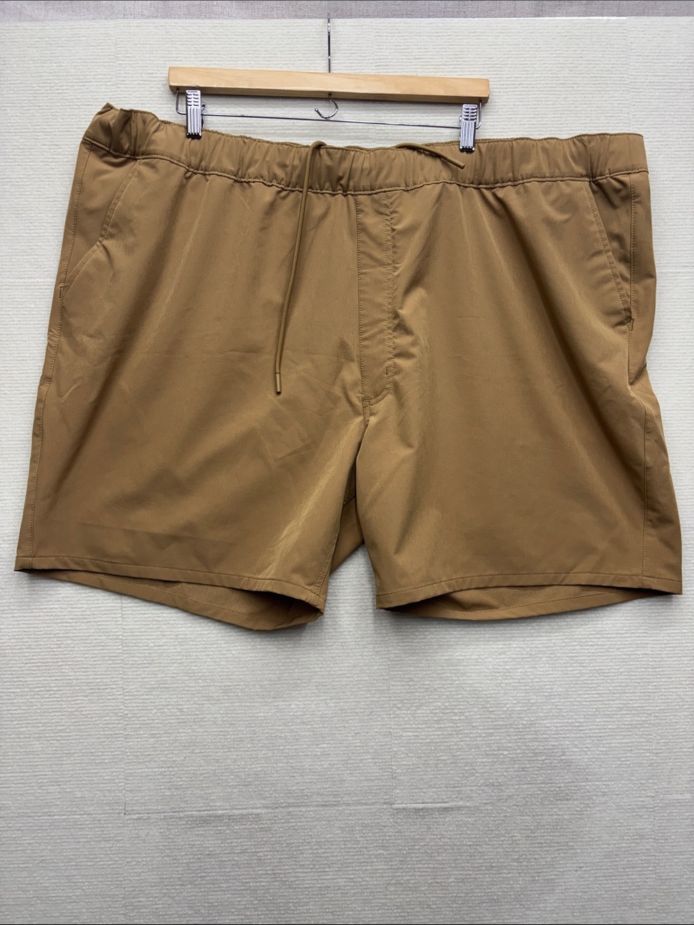 Carhartt 3XL relaxed fit Casual Drawstring Shorts in Warm Camel